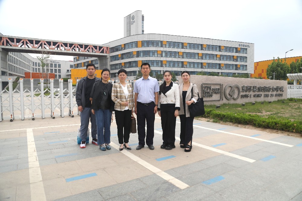 东艺文化产业集团与马来西亚教育与文化促进协会携手开展文化交流活动，共同走进东阿县南湖行知学校